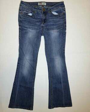 Women's L.E.I. Sophia Hipster Flare Embroidered Juniors Size 7Jeans Medium Wash